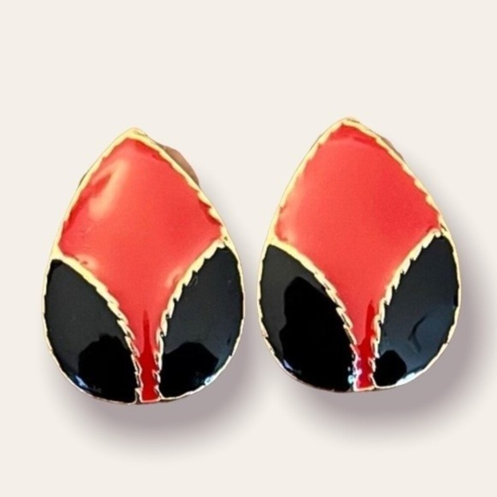Vintage Button Drop Earrings Made in USA Black and Red Teardrop Studs
